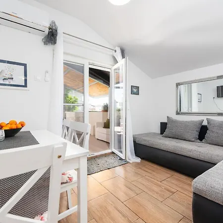 Noa's Garden Appartement Bibinje